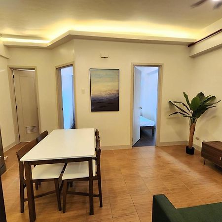Pioneer Woodlands Bed & Breakfast Mandaluyong ภายนอก รูปภาพ