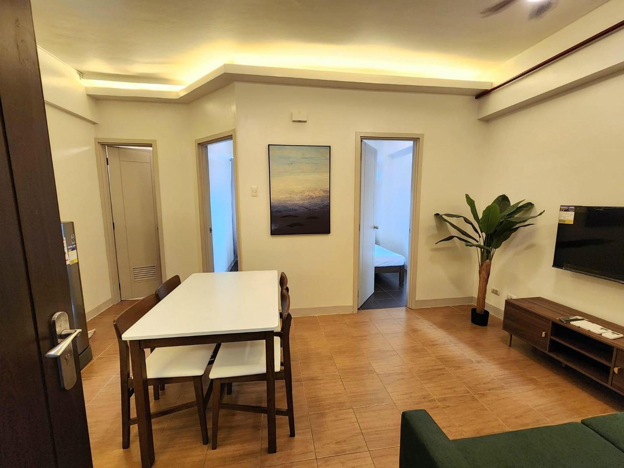 Pioneer Woodlands Bed & Breakfast Mandaluyong ภายนอก รูปภาพ